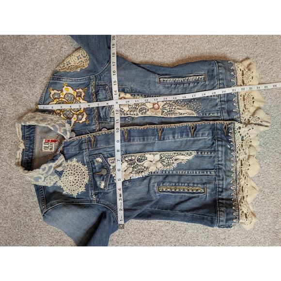 Vintage Boho Lace Denim Jacket - Picture 7 of 7